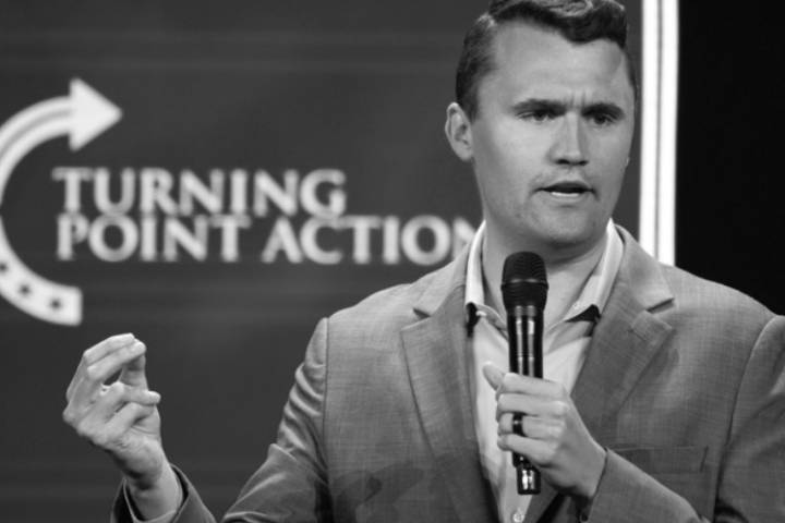 Pierden empleos en Estados Unidos por reacción a la muerte de Kirk