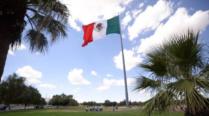Clausura Profepa instalaciones del Grito en la Mega Bandera