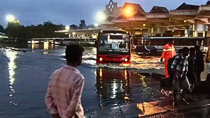 Hyderabad’s MGBS flooded, buses rerouted; CM reviews situation