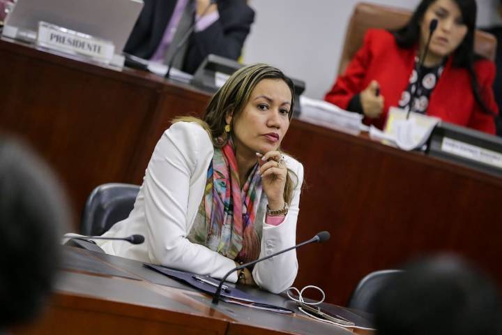 Carolina Corcho inscribió su candidatura: “esperamos que haya sensatez en el comité del Pacto”