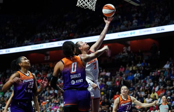 Deadspin | Leila Lacan helps Sun cool off Mercury