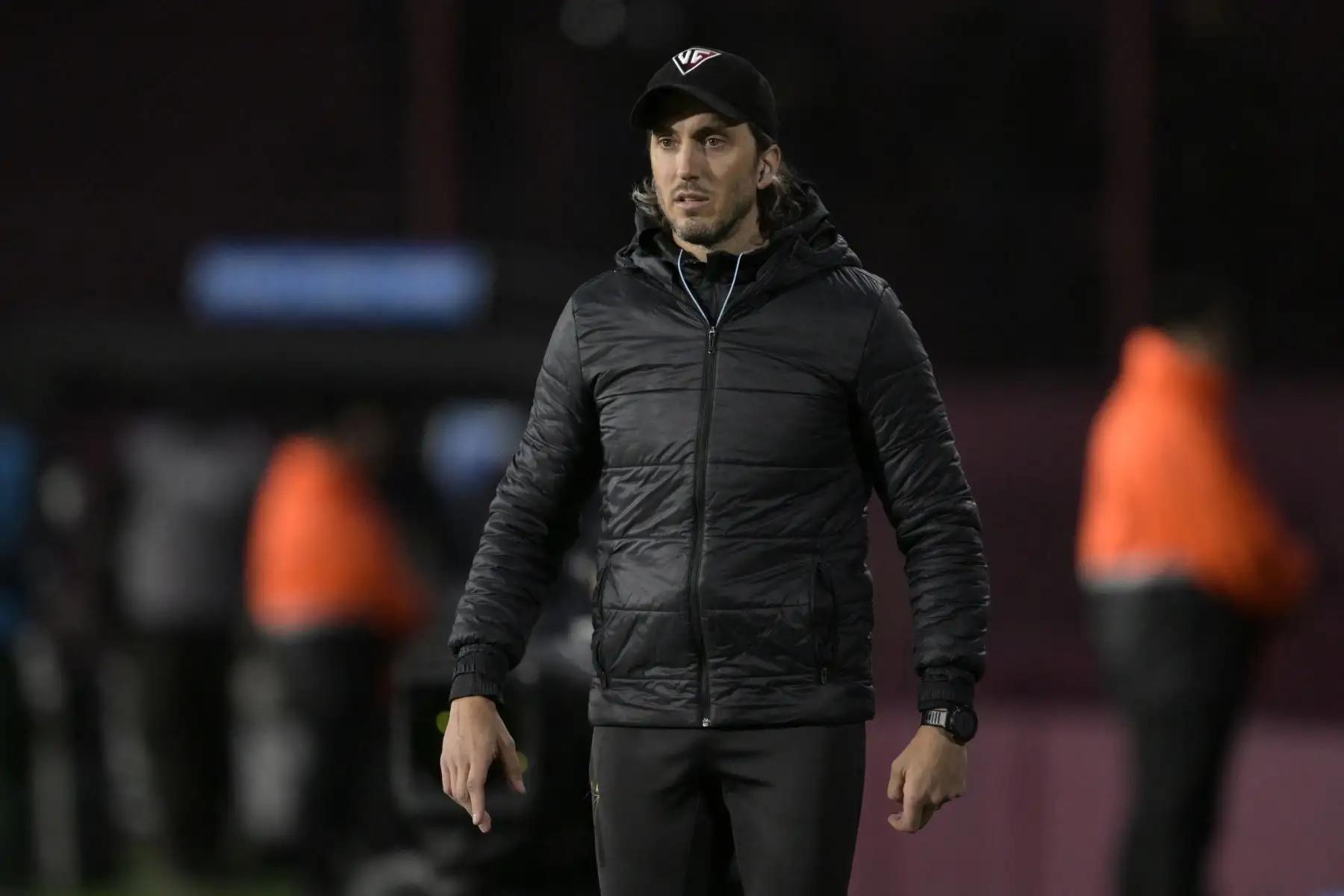 ¡Uno menos! Luis Zubeldía es nuevo DT de Fluminense y no dirigirá a la selección peruana