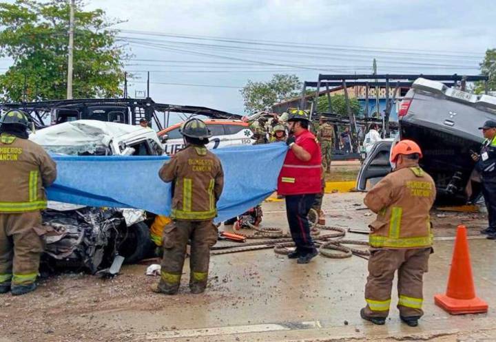 Fatal accidente en el Blvd. Colosio deja cinco muertos, entre ellos dos menores