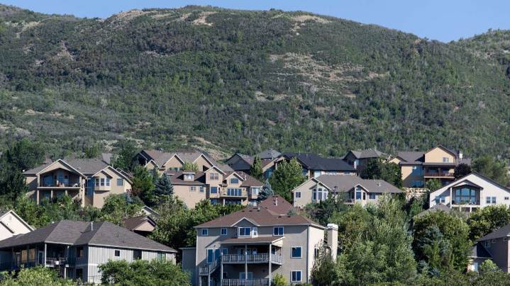US homeownership dips for the first time since 2016