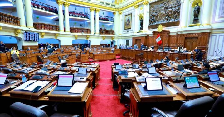 Congreso: hoy se verán las denuncias contra Martín Vizcarra y Betssy Chávez