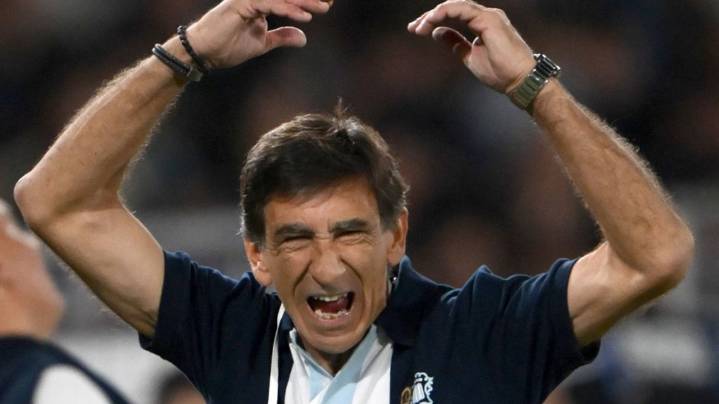 Gustavo Costas lo volvió a hacer y su Racing sigue escribiendo historia internacional: "No sé si somos candidatos"
