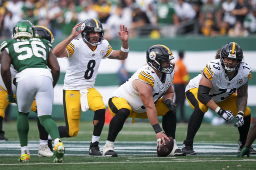 Aaron Rodgers throws 4 TD passes in his Steelers debut, leads 34