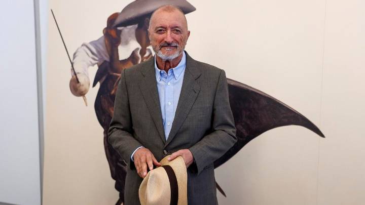 Catorce años después, Pérez-Reverte regresa con su héroe más querido: "Alatriste ha hecho cosas de las que no está orgulloso. Yo también"