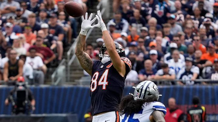 Bears’ Colston Loveland could play in Week 4 after suffering hip injury vs. Cowboys