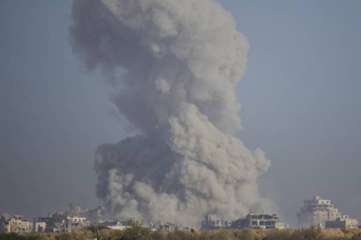 Israeli strikes kill more than 40 in Gaza, officials say
