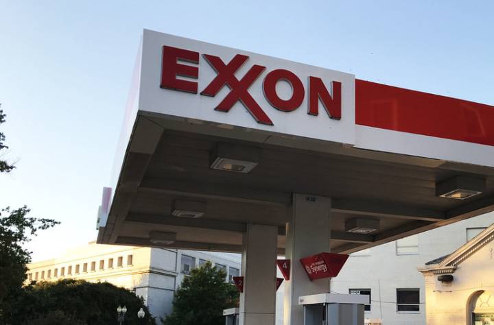 SEC OKs Auto-Voting for Exxon's Retail Investors, Dealing Blow to Clout of Activists