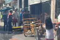 Paramédicos auxilian a hombre golpeado e inconsciente en la colonia Santa Rosalía, en Ciudad del Carmen