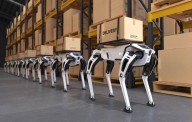 China supera a Estados Unidos y al mundo en la fabricación de robots: instala casi 300.000 nuevos y eleva el total a más de 2 millones trabajando en fábricas
