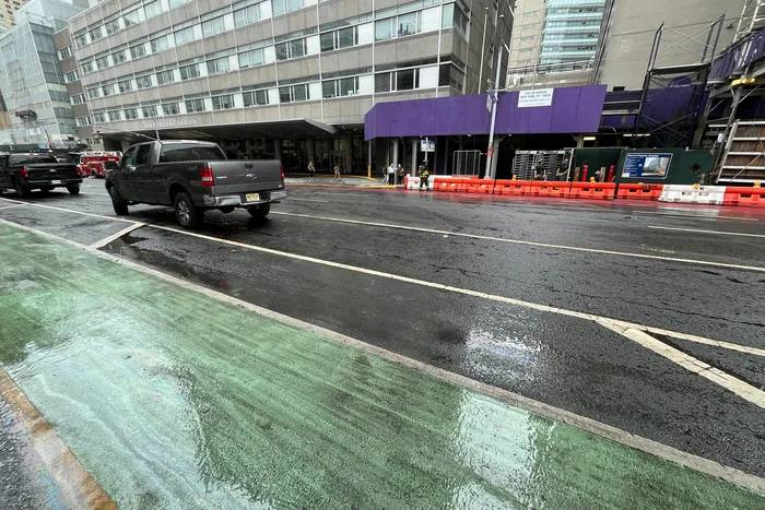 Oil spill snarls traffic on Manhattan's First Avenue, turns block into slip