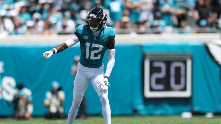Liam Coen on Travis Hunter: I do think we, as coaches, can help him more