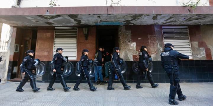 Desalojaron un edificio de Almagro que llevaba 9 años usurpado