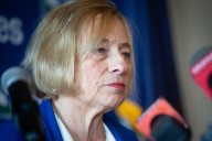 Janet Mills calls on Republicans to prevent government shutdown