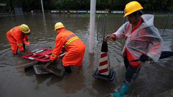 Weakened storm Ragasa pushes across China after causing deaths in Taiwan and the Philippines
