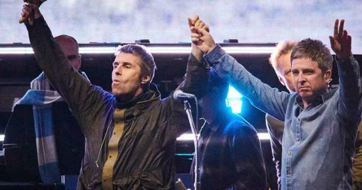 Liam Gallagher dedicates Stand By Me to brother