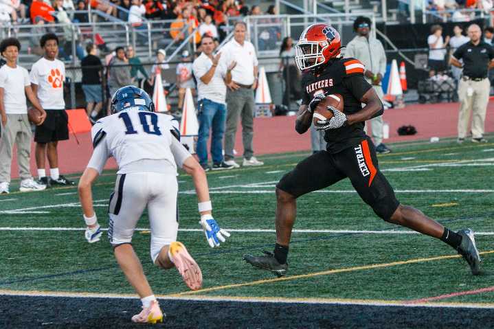 Central York picks up steam to improve to 5