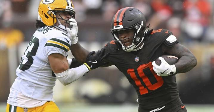 K Andre Smytz leads Browns to beat Packers 13