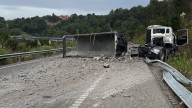 Herido un camionero tras volcar su carga de áridos a la altura de los túneles de Riaño