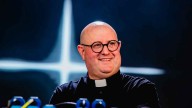 Este es el coste del concierto a favor de la vida del DJ sacerdote en Pilares
