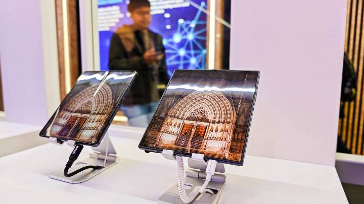 Samsung's TriFold may debut in the US amid rumors of a simultaneous launch event