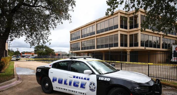 Muere un mexicano que resultó herido en el ataque a una oficina del ICE en Texas 