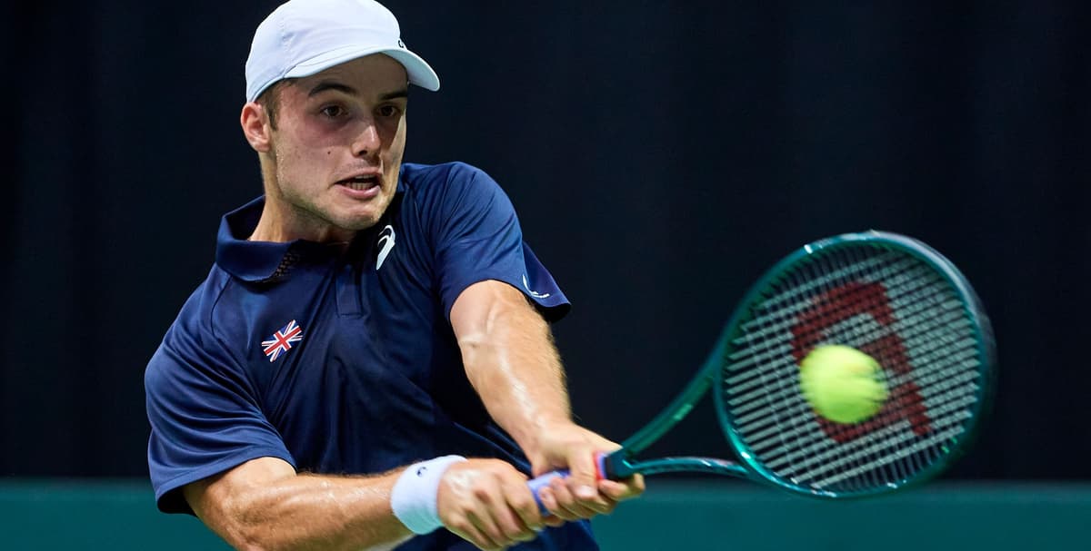 Davis Cup: Arthur Fery wins on debut after late call-up as Great Britain take commanding lead