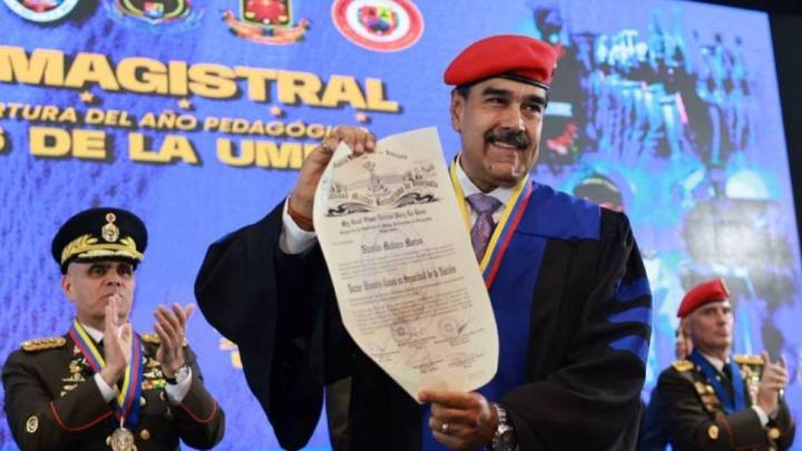 UMBV inicia año pedagógico 2025-2026 y otorga Doctorado Honoris Causa al presidente Nicolás Maduro
