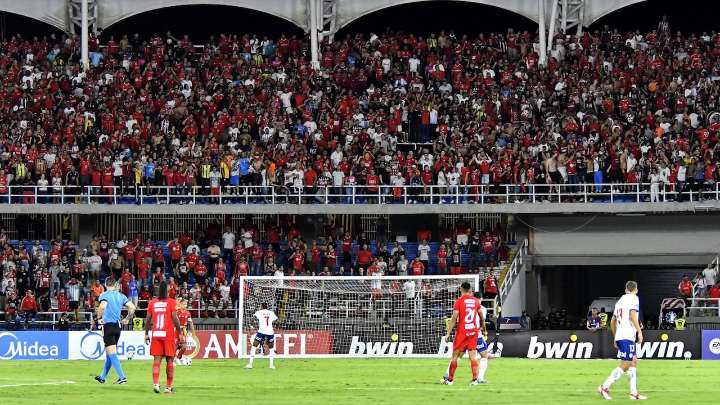 Barras unidas le gana tutela al América de Cali, respecto a las protestas de los hinchas escarlatas