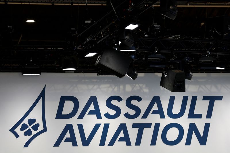 France's Dassault tells Germany: we can build fighter without you