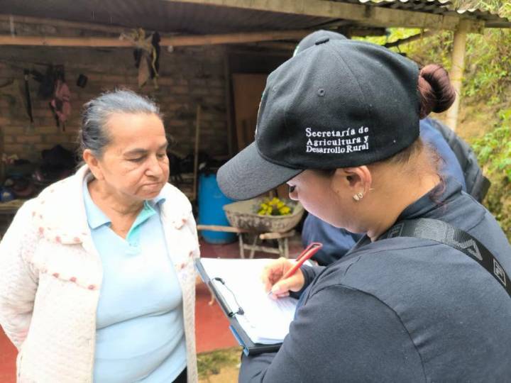 Alcaldía inició visitas técnicas para transformar 100 viviendas rurales