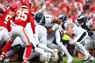 Eagles offense raises concerns despite 20-17 victory against Chiefs
