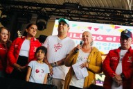 ‘Perico’ rindió homenaje a tenderos, que son el corazón de la economía local