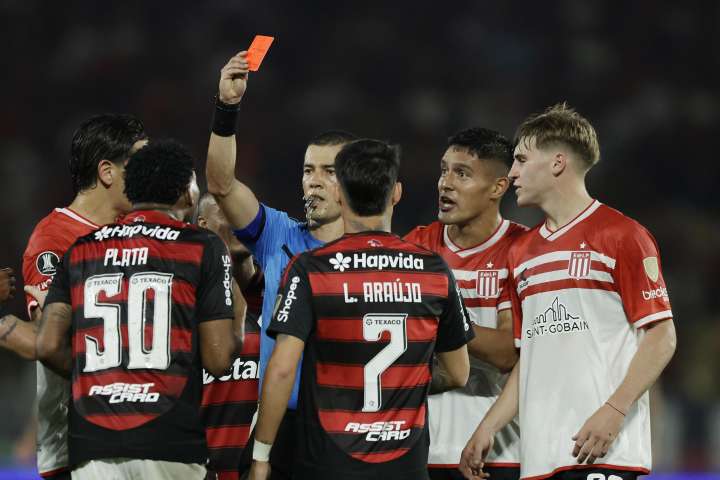 Hechos de sopresa: gol supersónico, campaña de miedo y roja borrada lejos de la cancha