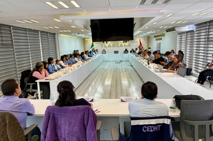 SEPE–USET alcanza acuerdos con alumnas de la Normal Rural “Benito Juárez”