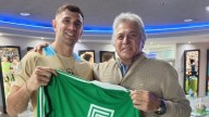 Encuentro histórico: Dibu Martínez y Fillol compartieron un emotivo momento