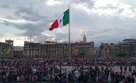 Riña entre ambulantes y personal del Gobierno de CDMX en el Zócalo deja 10 lesionados