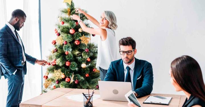 ¡Desde septiembre se encuentra empleo pa’ diciembre! Empresas ya abrieron vacantes para atender esta temporada