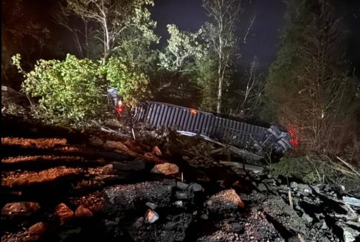 Buffalo Valley Road closed after semi rolls off I