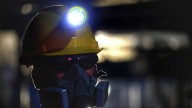 China rescató a seis mineros que quedaron atrapados tras un temblor