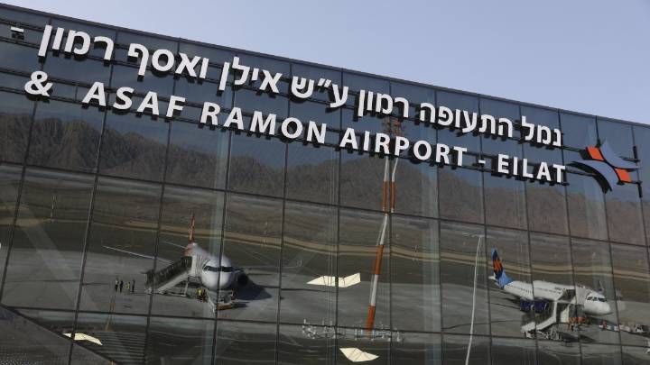 Dos heridos al impactar un dron houthi contra el aeropuerto Ramon, cerca de Eilat