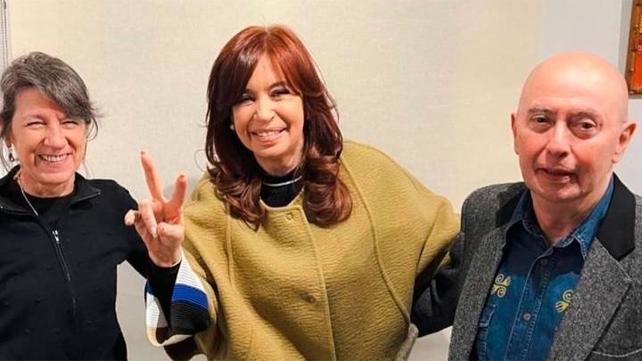 Con una foto de Cristina y el Indio Solari, Máximo Kirchner habló de la “proscripción” de la ex presidenta