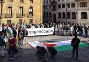 Un centenar de personas claman en Oviedo contra el «genocidio» en Gaza