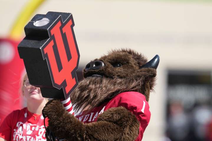 Indiana Hoosiers vs Iowa Hawkeyes college football isn’t on TV today, but is streaming only on demand; how to watch live with Peacock