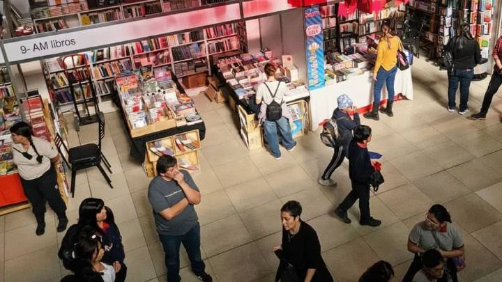 La Feria del Libro retomó con fuerza tras la suspensión por el temporal en Mendoza
