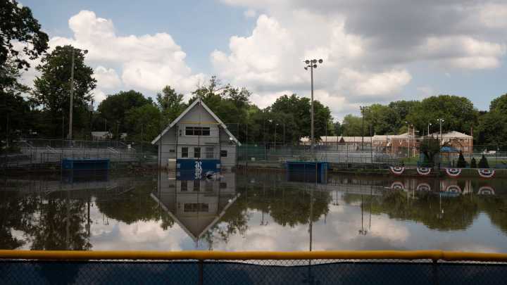 $840.9B worth of homes are at risk of floods and wind in NY metro area
