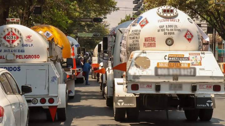 Morena propone horario para traslado de pipas en Puebla, tras explosión de Iztapalapa